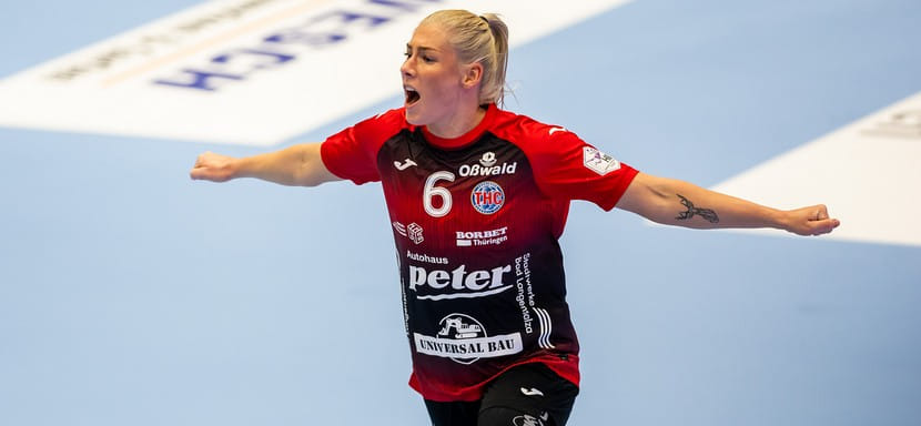 Правая крайняя Натали Хендриксе продлила контракт с "Тюрингером". Вратарь Дина Эккерле объявила о завершении карьеры