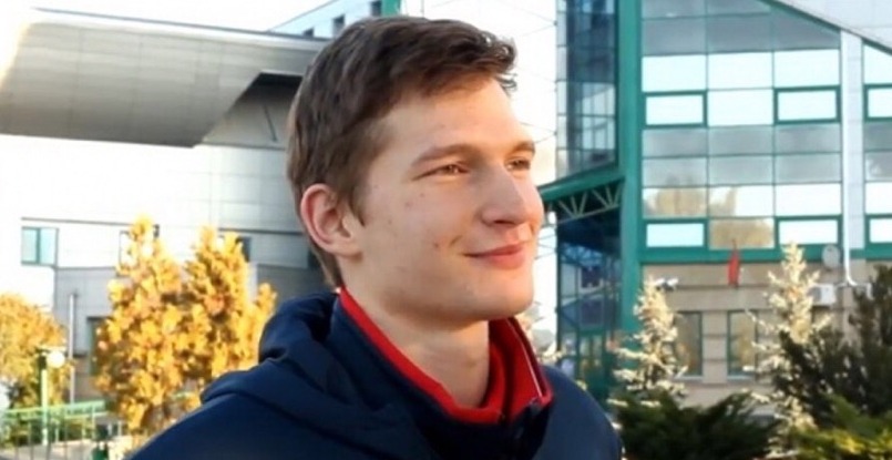 Суперлига. Павел Дорофеев о переходе в "Университет-Неву": "На меня рассчитывают, как на центрального защитника и линейного игрока"