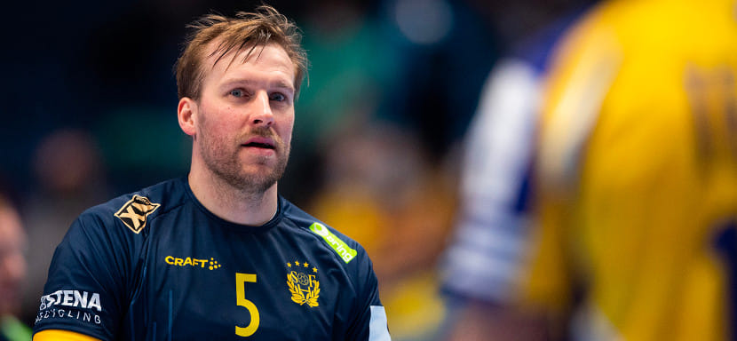 ЧЕ-2022. Еще один положительный тест на коронавирус. Линейный сборной Швеции Макс Дарь выбыл из игры как минимум до конца предварительного раунда