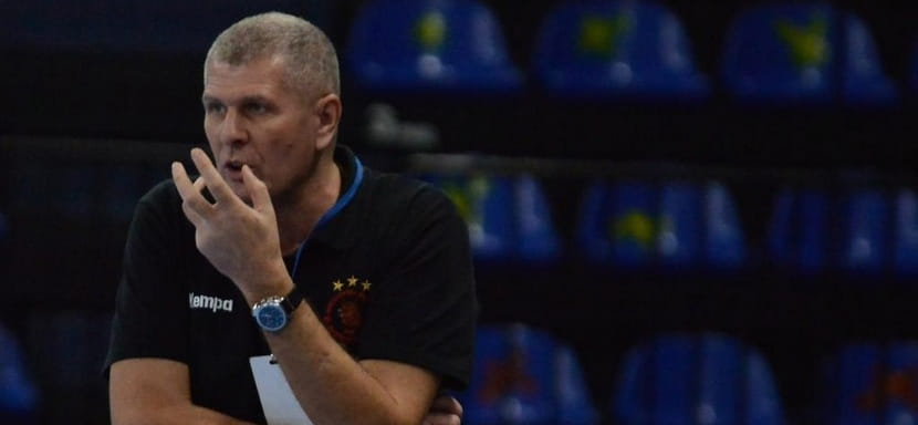 Россия. Александр Коваленко: "У нас в клубе действует такая система — тренер ведёт команду на протяжении шести лет"