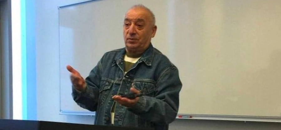 Памяти Мэтра. "Меня в Исландии офицером прозвали: я навёл там порядок". Каким был Борис Акбашев