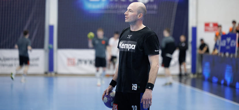 35-летний левый полусредний Павел Тураев продолжит защищать цвета ставропольского "Виктора"