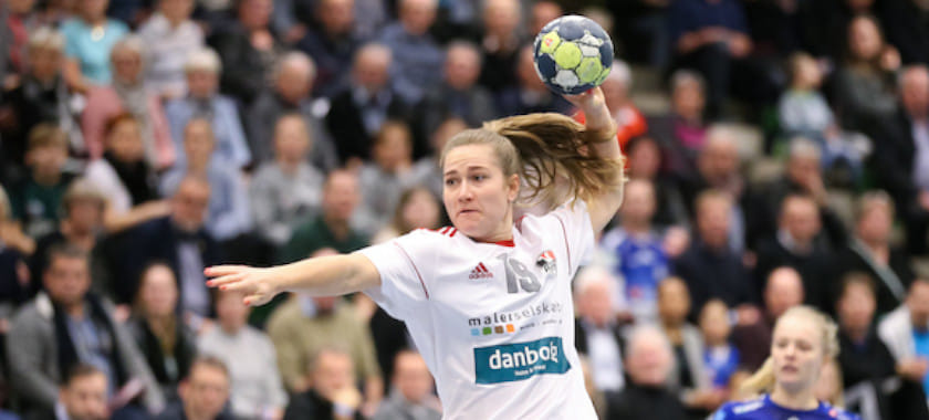 Дания. Правая крайняя "Копенгагена" Анне Толструп продолжит карьеру в "Эсбьерге"