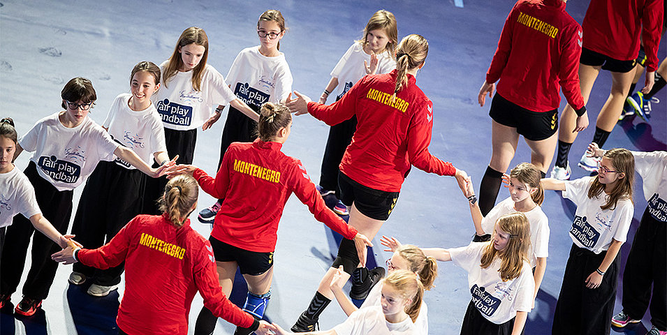 ЧЕ-2018. Елена Деспотович: "Матчи со сборной России больше похожи на битвы"