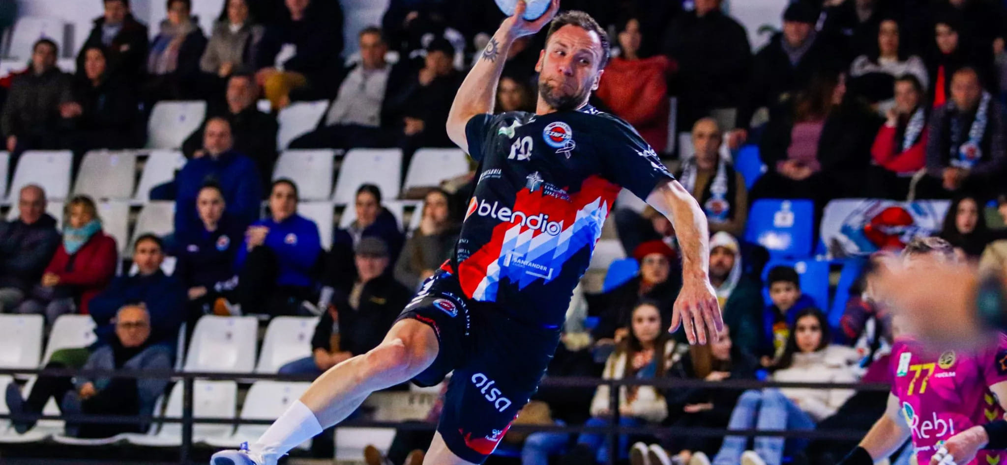 Испания. "Синфин" временно остался без разыгрывающего Александра Тюменцева: у ветерана обнаружен подошвенный фасциит