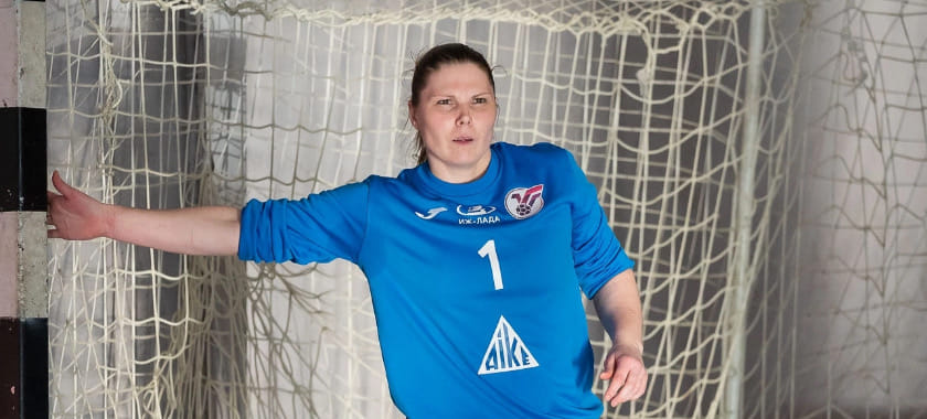 "Давно собиралась сменить команду. Но никак решиться не могла". Юлия Пойлова привыкает к "плюс 35"