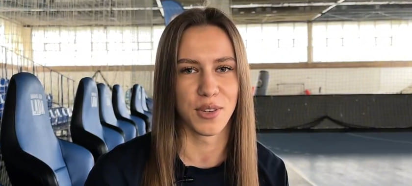 Полусредняя "Лады" Полина Филина о музыкальных предпочтениях: "Фанат рэпа. А некоторые строчки рэперов даже заставляют задуматься" (ВИДЕО)