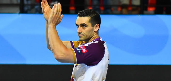 Лига чемпионов. Полусредний "Нанта" Кирил Лазаров стал абсолютным рекордсменом по числу матчей в турнире — он провел 250 встреч