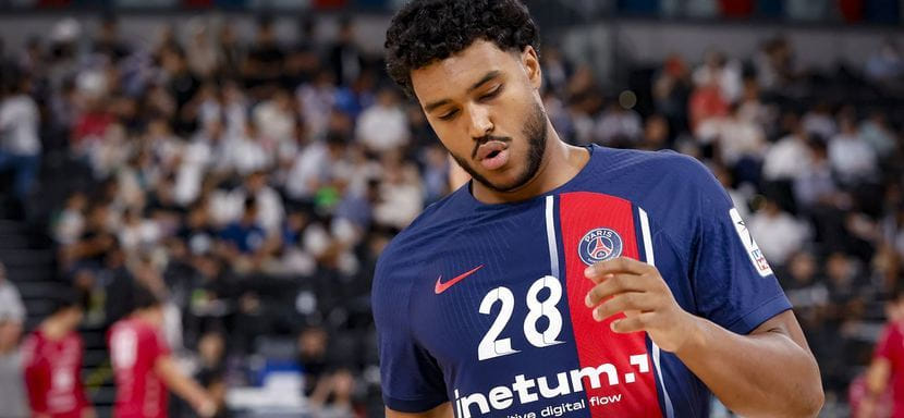 Франция. Левый полусредний Йоанн Жибелен после этого сезона сменит "Пари Сен-Жермен" на "Ним"