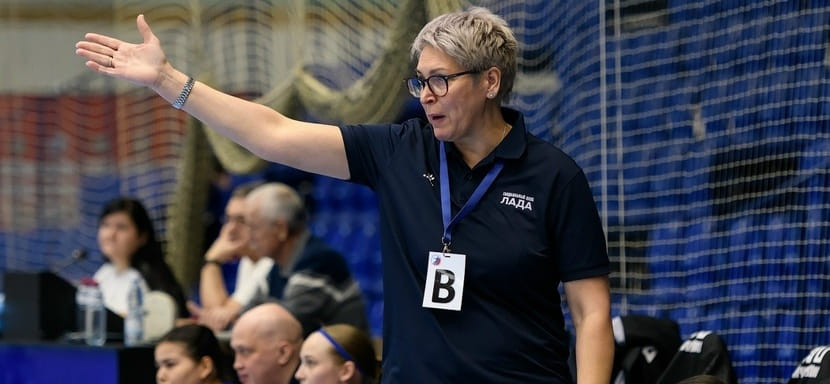 Оксана Роменская: "Матчи с "Уфой-Алисой" пришлись очень кстати. Отработали, прежде всего, взаимодействие в защите"