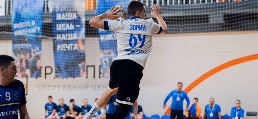 Россия. Разыгрывающий Дмитрий Ильичёв и правый крайний Даниил Зорин покидают "Воронеж", завоевавший путёвку в Суперлигу