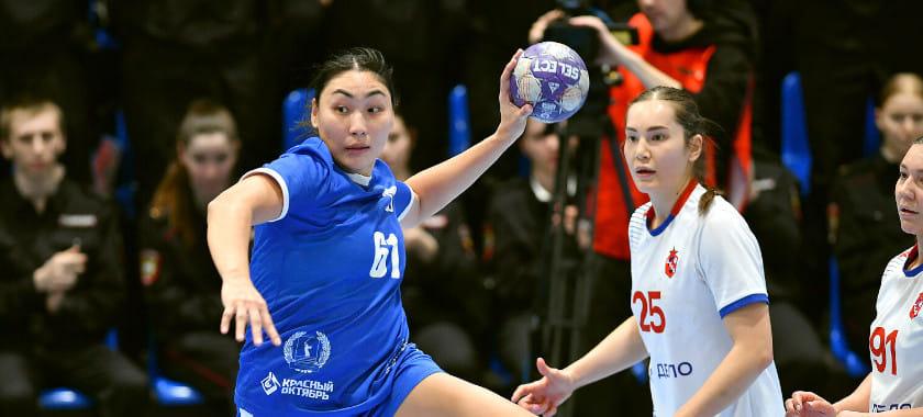 10 голов Варвары Сёминой в ворота родной команды помогли ЦСКА на выезде обыграть "Динамо-Синару" в чемпионате России