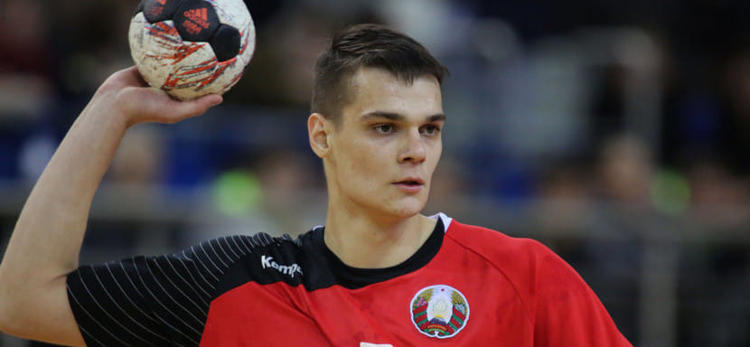 "Сергей Бебешко звал еще в минское "Динамо" и БГК". Самый высокий гандболист Суперлиги едет в Таганрог