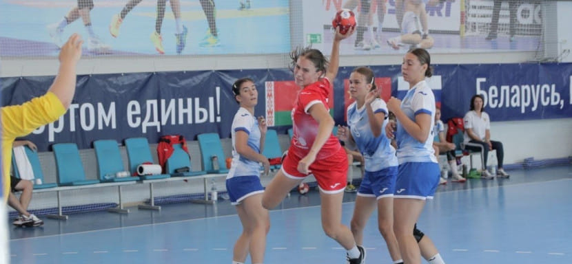 Кубок дружбы-2022. Девичья сборная России-1 (U-18), проиграв первый тайм, добилась победы над своей второй командой