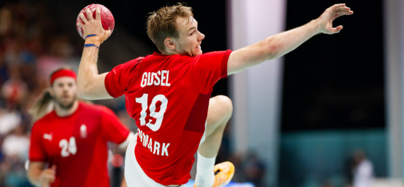 Мужская сборная Дании взяла верх над командой Словении и в третий раз подряд сыграет в финале Олимпийских игр
