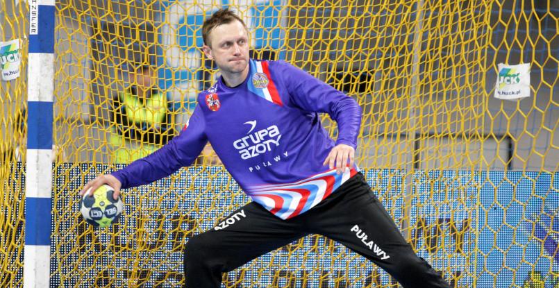 Польша. Украинский голкипер Валентин Кошевой заканчивает карьеру игрока и будет работать тренером вратарей в "Азотах"