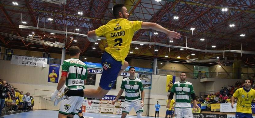 Испания. Правый крайний "Бидасоа" Иньяки Каверо признан самым ценным игроком лиги ASOBAL в феврале