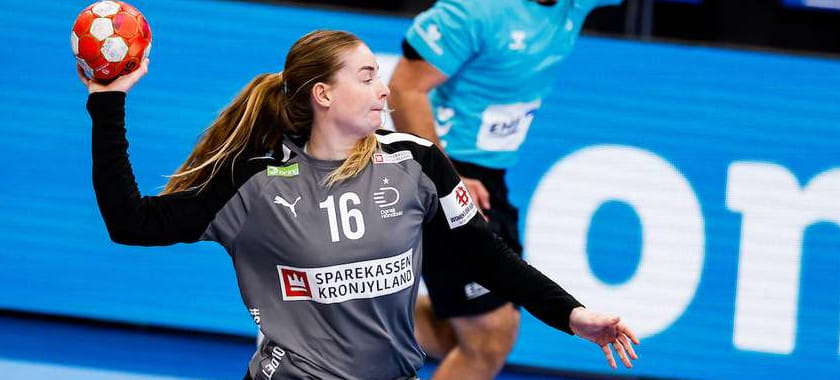 Разыгрывающая и голкипер "Оденсе" Мие Хёйлунд и Алтея Рейнхардт получили травмы в расположении сборной Дании и вернулись в клуб