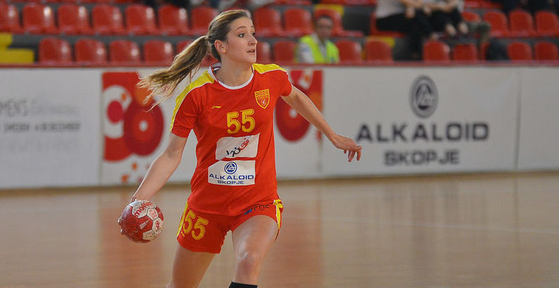 Румыния. Македонская гандболистка Елена Ливринич будет выступать за "Рапид" из Бухареста