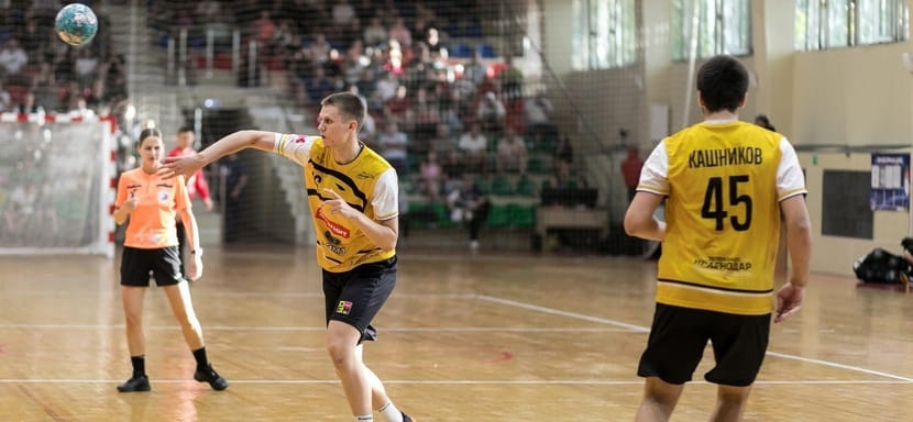 Левый полусредний Данил Гунин признан лучшим игроком краснодарского СКИФа по итогам ноября