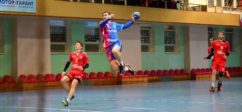 Украина. Запорожский "Мотор" более чем в два раза превзошел в счете вторую команду клуба и лидирует в чемпионате