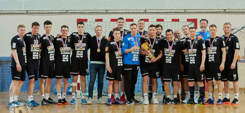 Первая лига. "Дворец" — делу венец: теперь на троне и мужчины! Намечается любопытная традиция