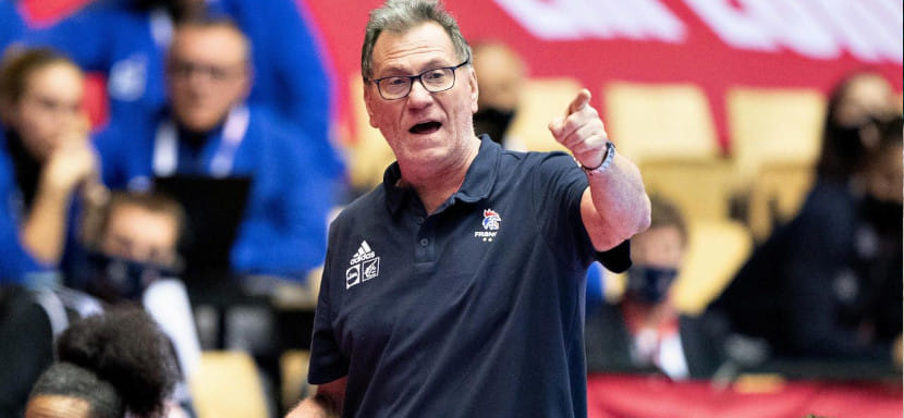 Олимпиада. Оливье Крюмбольц: "Придется сдерживать Анну Вяхиреву и Дарью Дмитриеву. Россия — хорошая команда с отличными гандболистками"