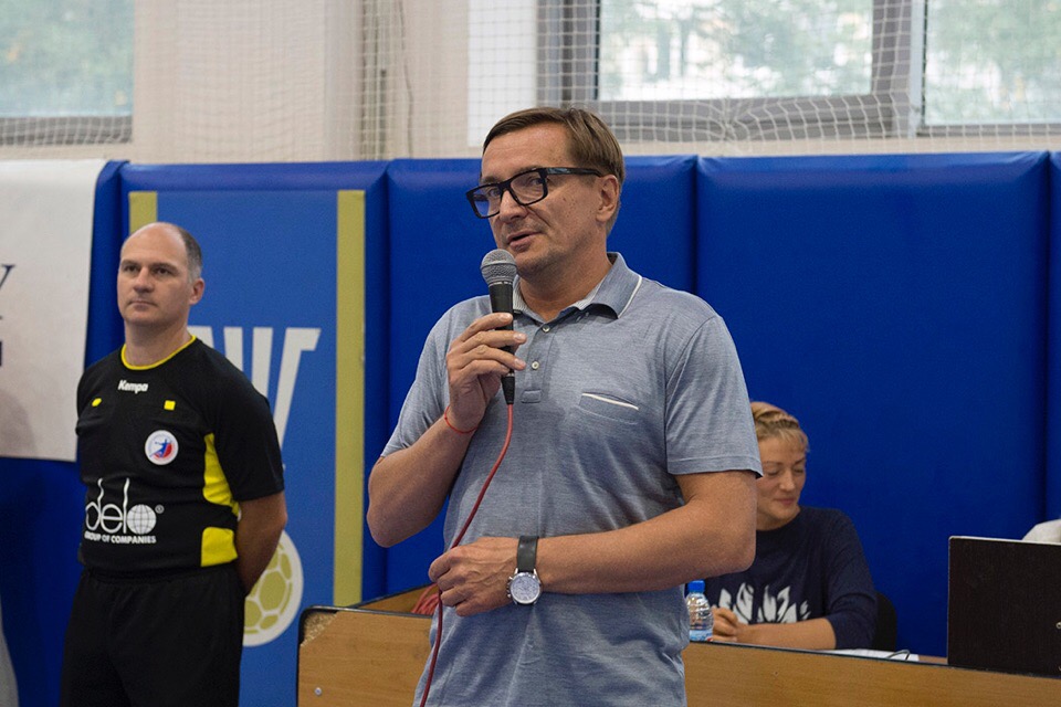 Директор "Невы" Сергей Зиза: "Игрокам мы решили ставить задачи исключительно на ближайшие матчи, двигаясь от игры к игре"