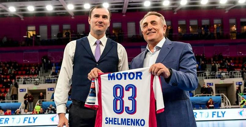 Капитан запорожского "Мотора" и правый полусредний сборной России Сергей Шельменко завершил карьеру игрока