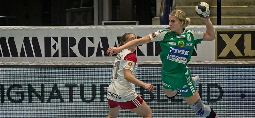 Дания. Лидер "Силькеборга", правая полусредняя Хелен Киндберг покинет клуб по окончании сезона
