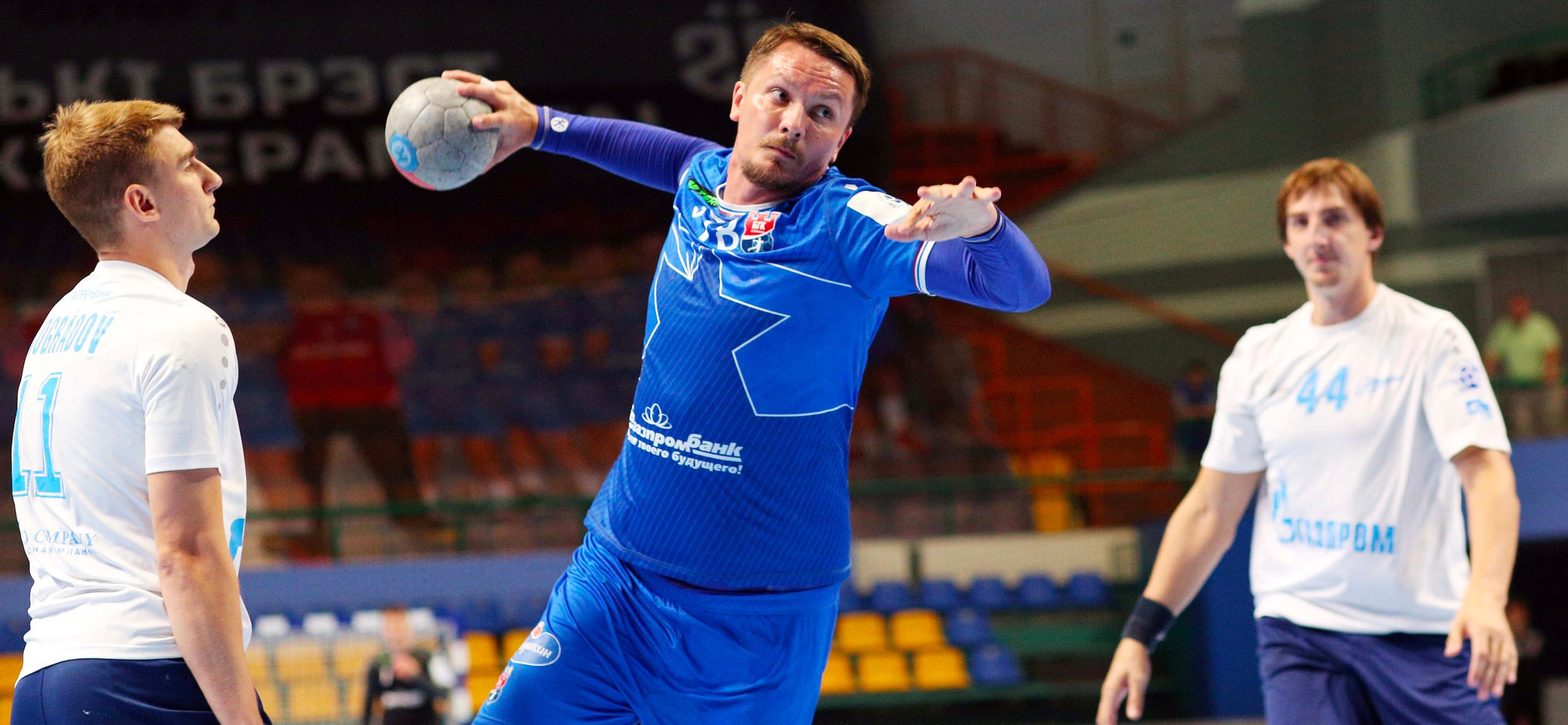 Беларусь. Российский линейный команды "Мешков Брест" Павел Андреев больше не сыграет в этом году. Игроку была проведена операция