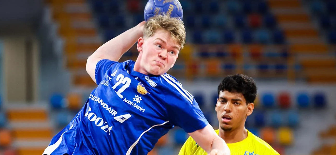 На каирском чемпионате мира U-19 стартовал основной раунд. Начались матчи в четырёх группах