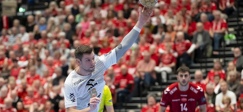 Лига чемпионов. Швед Никлас Экберг из "Киля" стал автором лучшего гола на групповой стадии турнира (ВИДЕО)