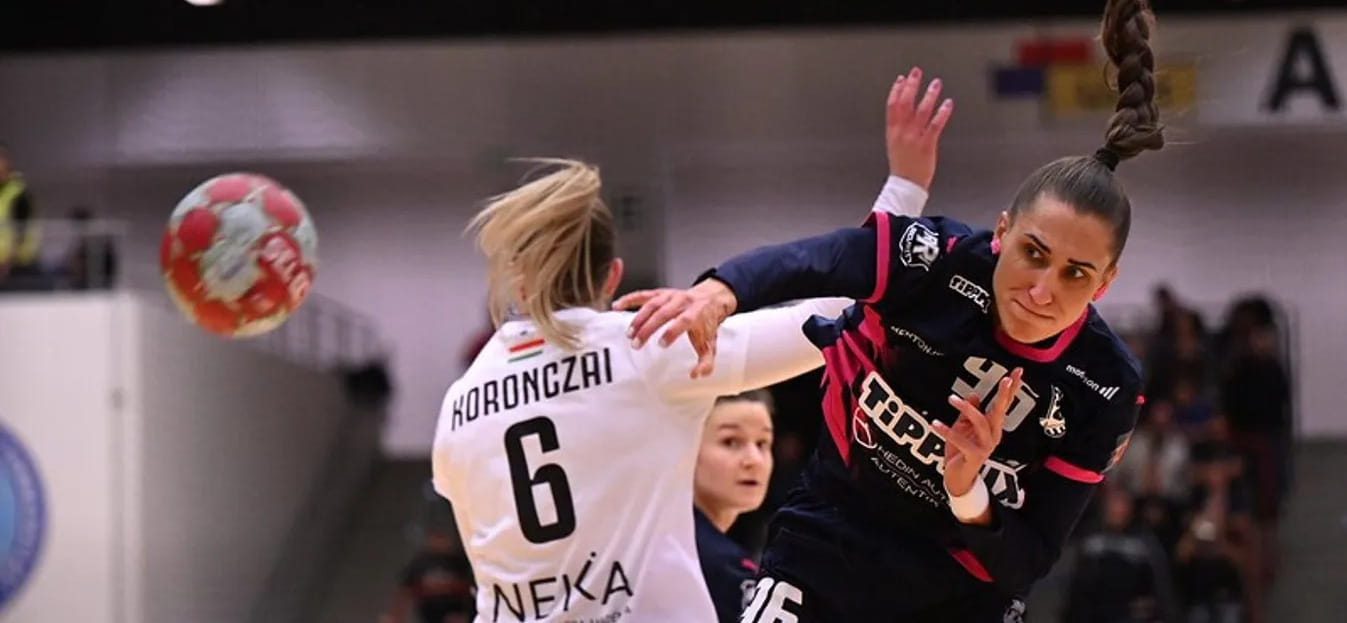 В женском Кубке Венгрии "Эстергом" прошёл дальше после ничьей благодаря своеобразному регламенту в пользу гостий, МТК (D-2) выбил "Сомбатхей"