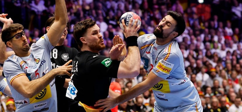 Сегодня на чемпионате Европы-2026 стартует основной раунд: в первой группе, где собраны главные фавориты, состоятся три матча