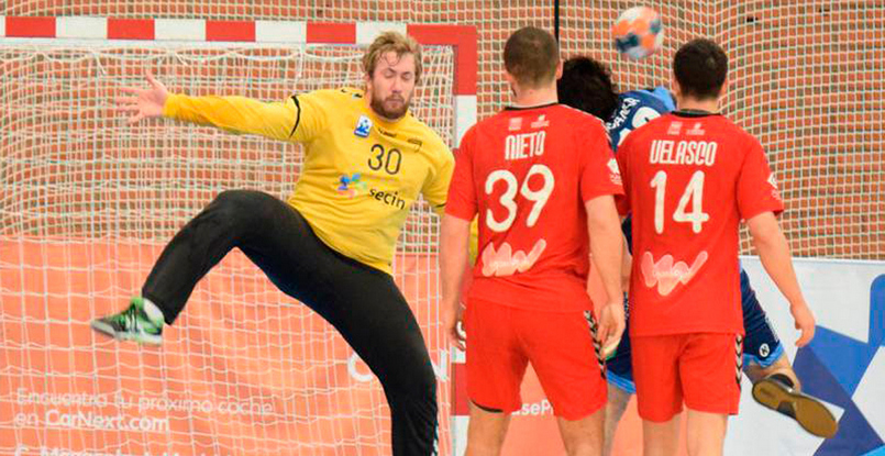 Lanuevacronica.com: белорус Дмитрий Потоцкий и чилиец Эрвин Фойхтманн начнут подготовку к сезону в составе "Адемара"