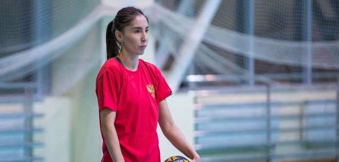 Альбина Мурзалиева: "Первый тайм вышел немного скомканным. Наверное, у нас ещё нет идеального взаимодействия друг с другом"