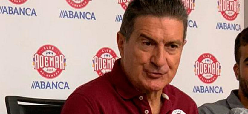 Испания. Главный тренер "Адемара" Маноло Каденас считает, что команде необходимо усиление. До конца месяца нужны еще два игрока