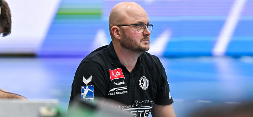 Германия. Известный исландский специалист Адалстейнн Эйелфссон покинул пост главного тренера "Миндена" (Д2)