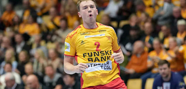 Трансферный слух. "Фленсбургу" удалось договориться с "Гудме" о переходе Симона Пютлика уже этим летом. Сумма сделки должна стать рекордной