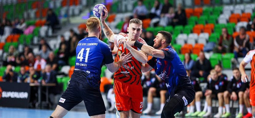 "Легионово" на выезде справилось с "Заглембе" в мужском чемпионате Польши