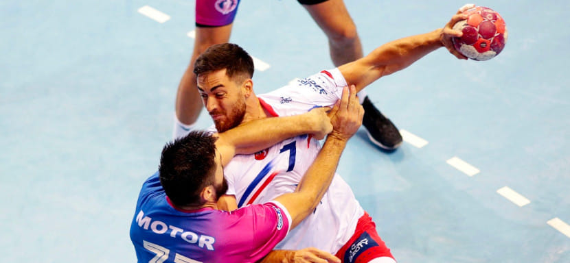 "Кубок Белгазпромбанка". Запорожский "Мотор" потерпел второе поражение на турнире. С минимальной разницей в счете сильнее были "Азоты"