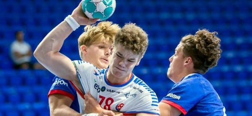 Оли Миттун: "Я гражданин Фарерских островов и хочу представлять свою страну. Неправильно выступать за Данию, когда ты фаререц"