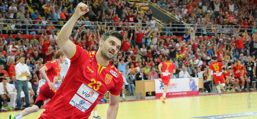 Германия. Игрок "Ратингена" Филип Лазаров сдал положительный тест на коронавирус