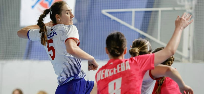 Юлия Баева: "На дорогах от меня все уворачиваются. Наверняка думают, что там какой-то безбашенный адыгеец за рулём, с которым лучше не связываться"