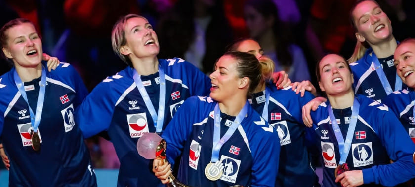 Шикарный максимум Норвегии и базовый минимум остальных? Вопросы к женскому чемпионату мира-2025