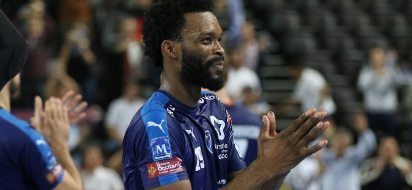 Французский левый крайний Арно Бинго продлил контракт с португальским "Спортингом"