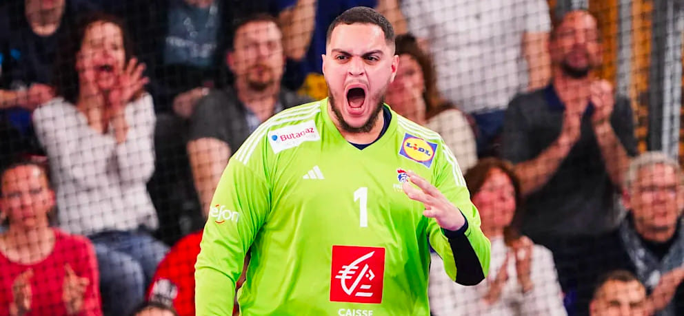 Бундеслига. Официально. "Киль" взял в аренду у "Дюнкерка" до конца сезона 28-летнего французского вратаря Самира Беллясена