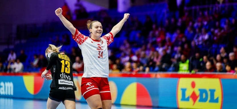 Линейная сборной Польши Марлена Урбаньска дисквалифицирована на два матча после грубой игры во встрече с румынками на ЧЕ-2024