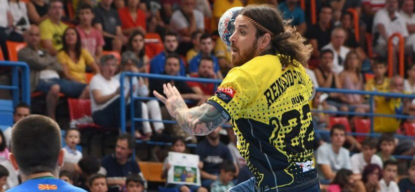 Испания. В "Бидасоа" вернулся 34-летний французский левый полусредний Лео Рено-Давид